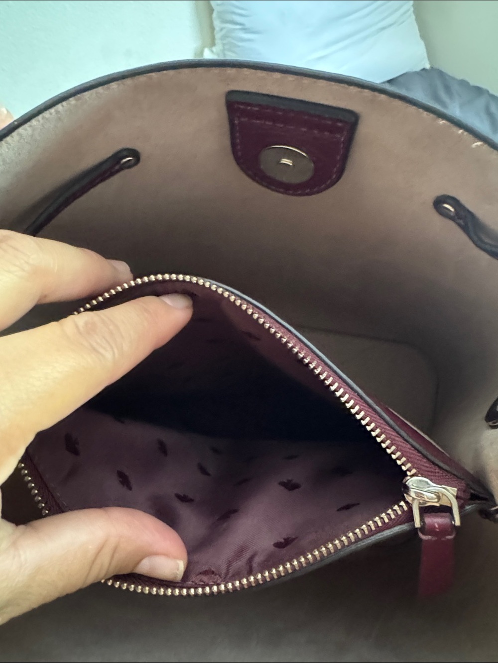 Kate Spade Marti Pebbled Leather Medium Bucket Bag in Deep Berry. - Picture 7 of 8